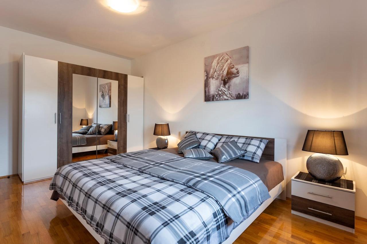 Apartmani Karoca 3 بولا المظهر الخارجي الصورة